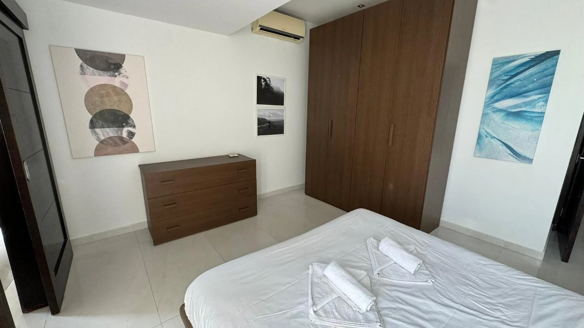 Giuliani Seafront 12 Apartment Saint Julian's