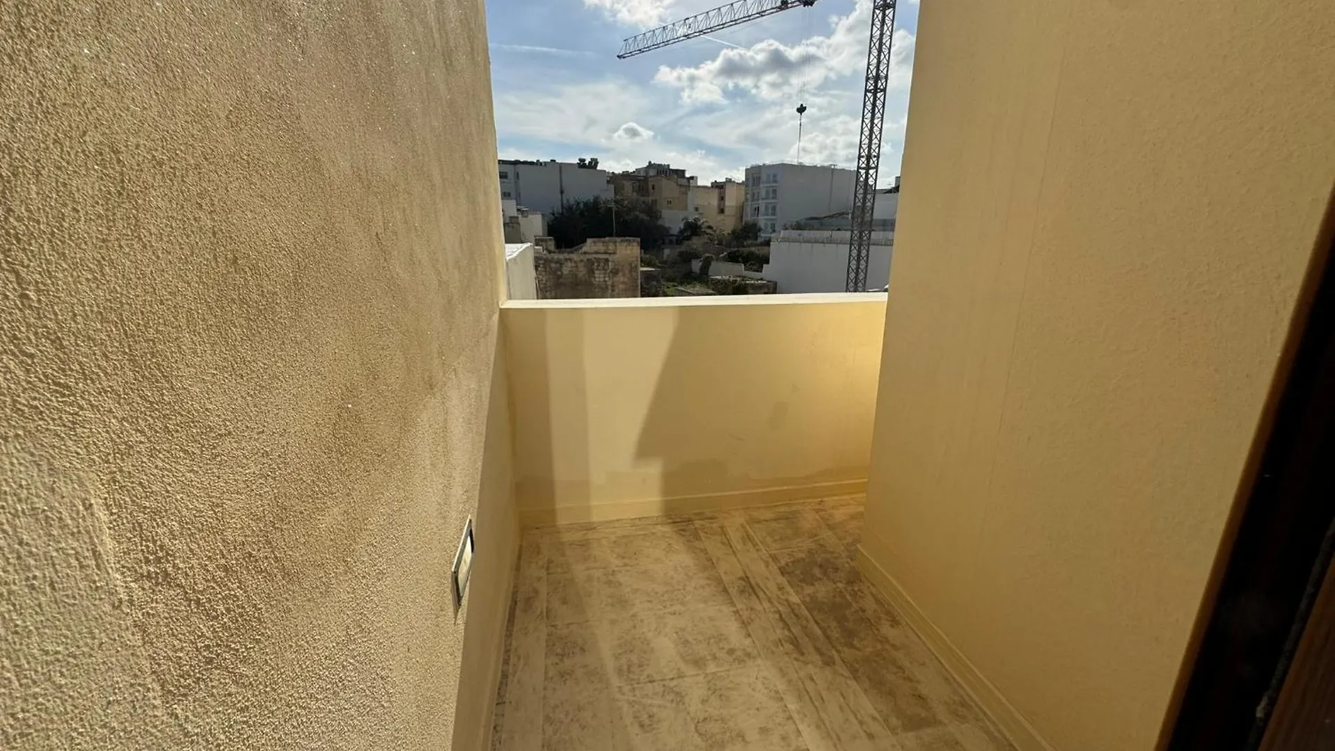 דירות Saint Julian's Giuliani Seafront 12