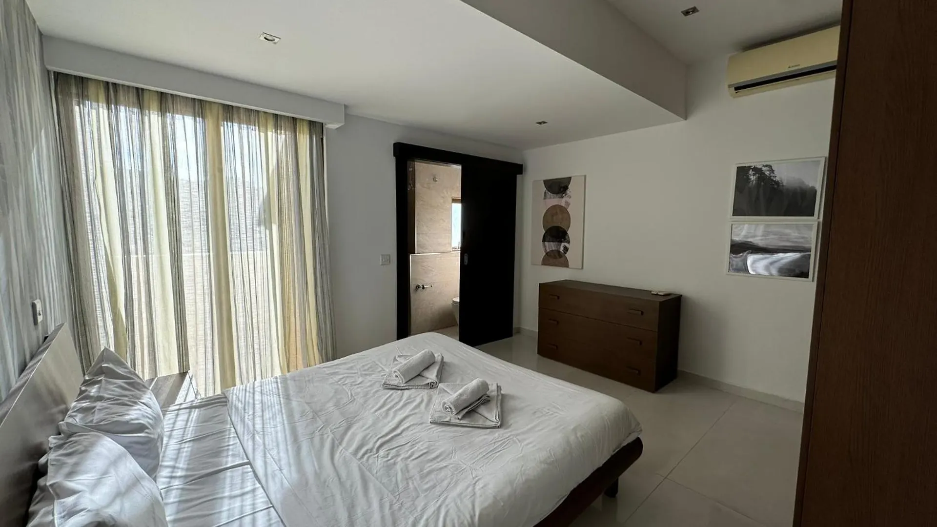Giuliani Seafront 12 Apartment Saint Julian's Malta