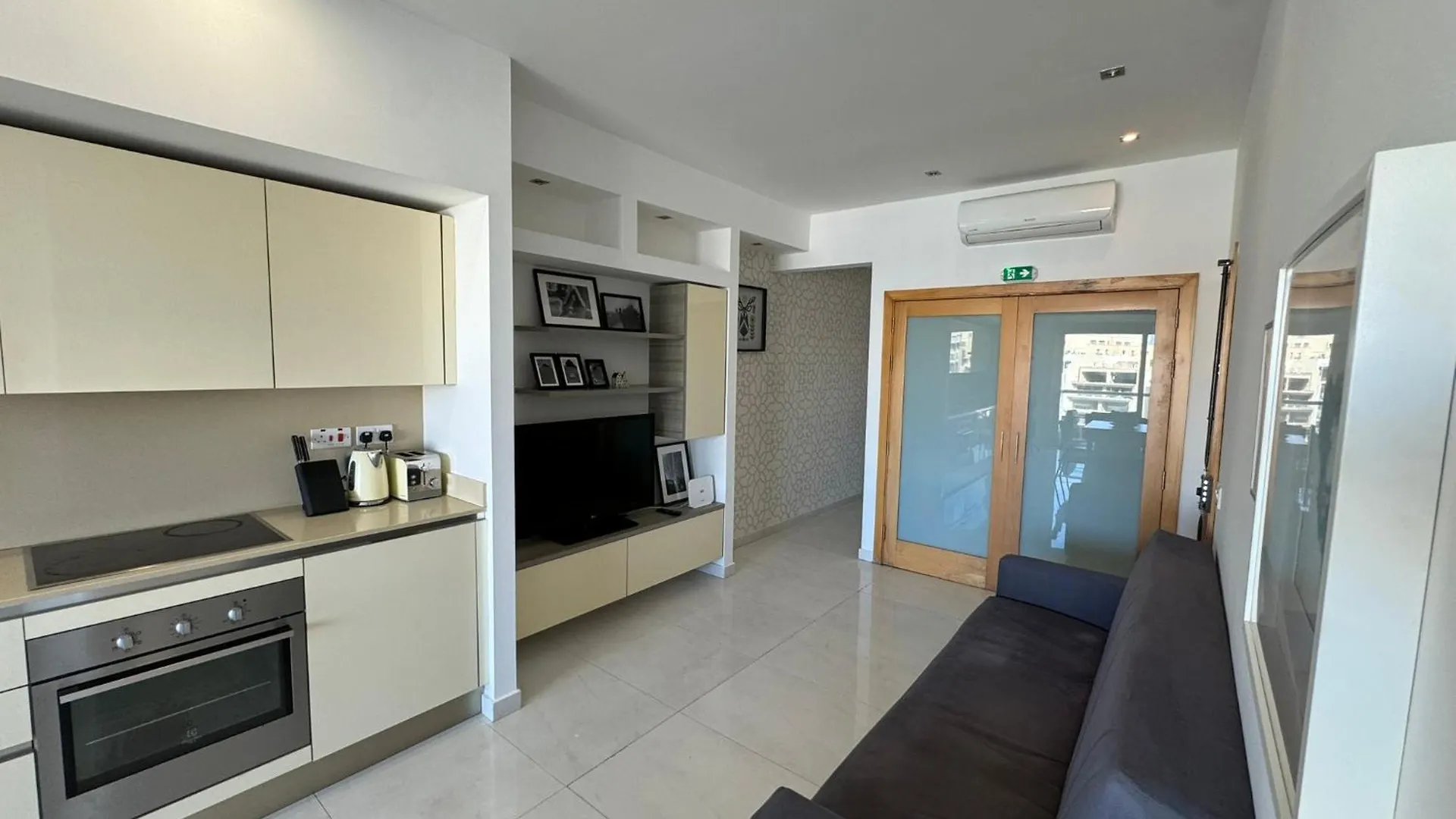 Giuliani Seafront 12 Apartment Saint Julian's